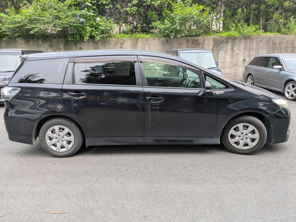 トヨタ ウィッシュ １．８Ｘ